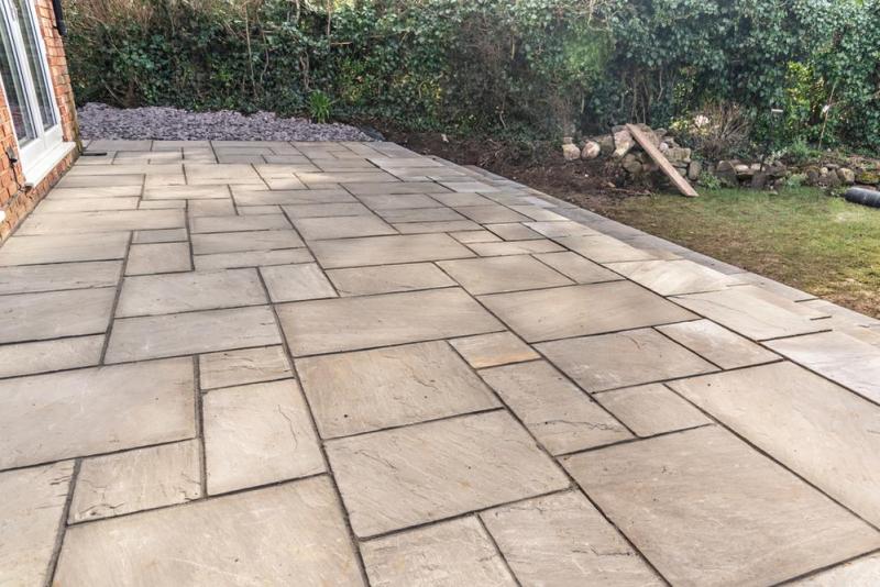 Quelle pierre choisir pour une cr&eacute;dence de cuisine durable ?